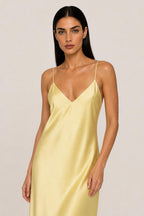 Emília | V-Neck Satin Maxi Dress