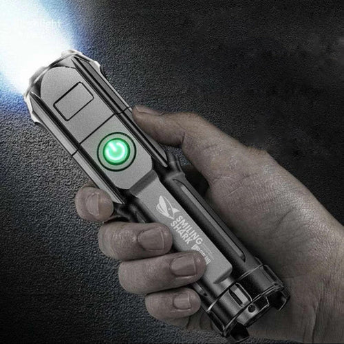LaserMax Flash – Lanterna táctica recarregável de 10 000 lúmenes